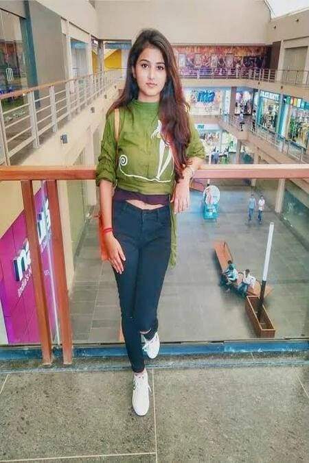 Noida Extension call girl liyara